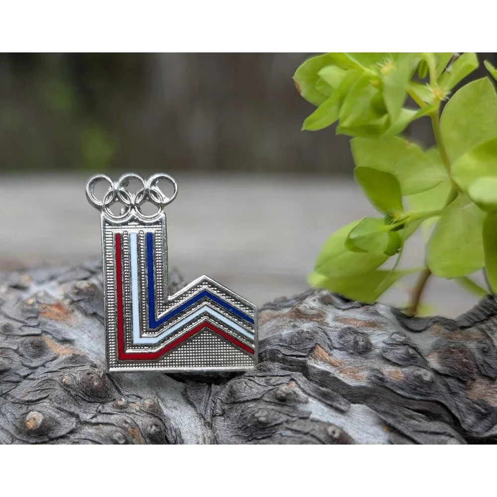 1980 Lake Placid Winter Olympics Souvenir Trading Pin